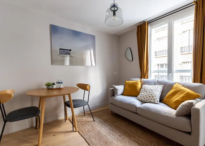 Relax In A Contemporary Designer Apartment